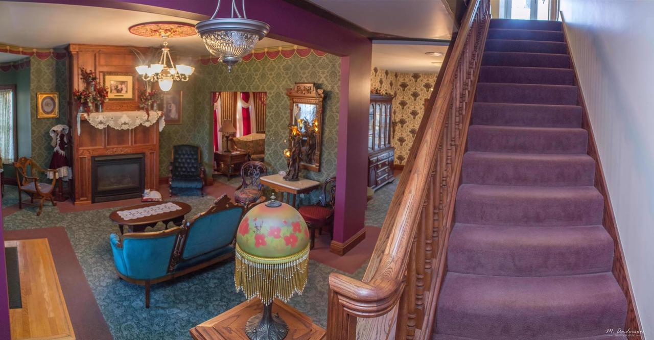 Rosberg House Bed and Breakfast Lindsborg Exteriör bild